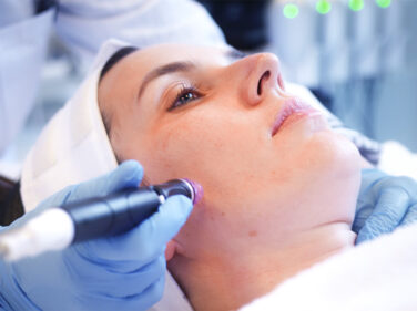 L'HydraFacial chez Claris Clinic