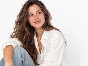 Repos après une augmentation mammaire - Claris Clinic