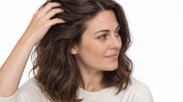 PRP cheveux femme : est-ce adapté à la chute hormonale et saisonnière ?